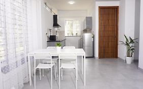 Dayone Suites